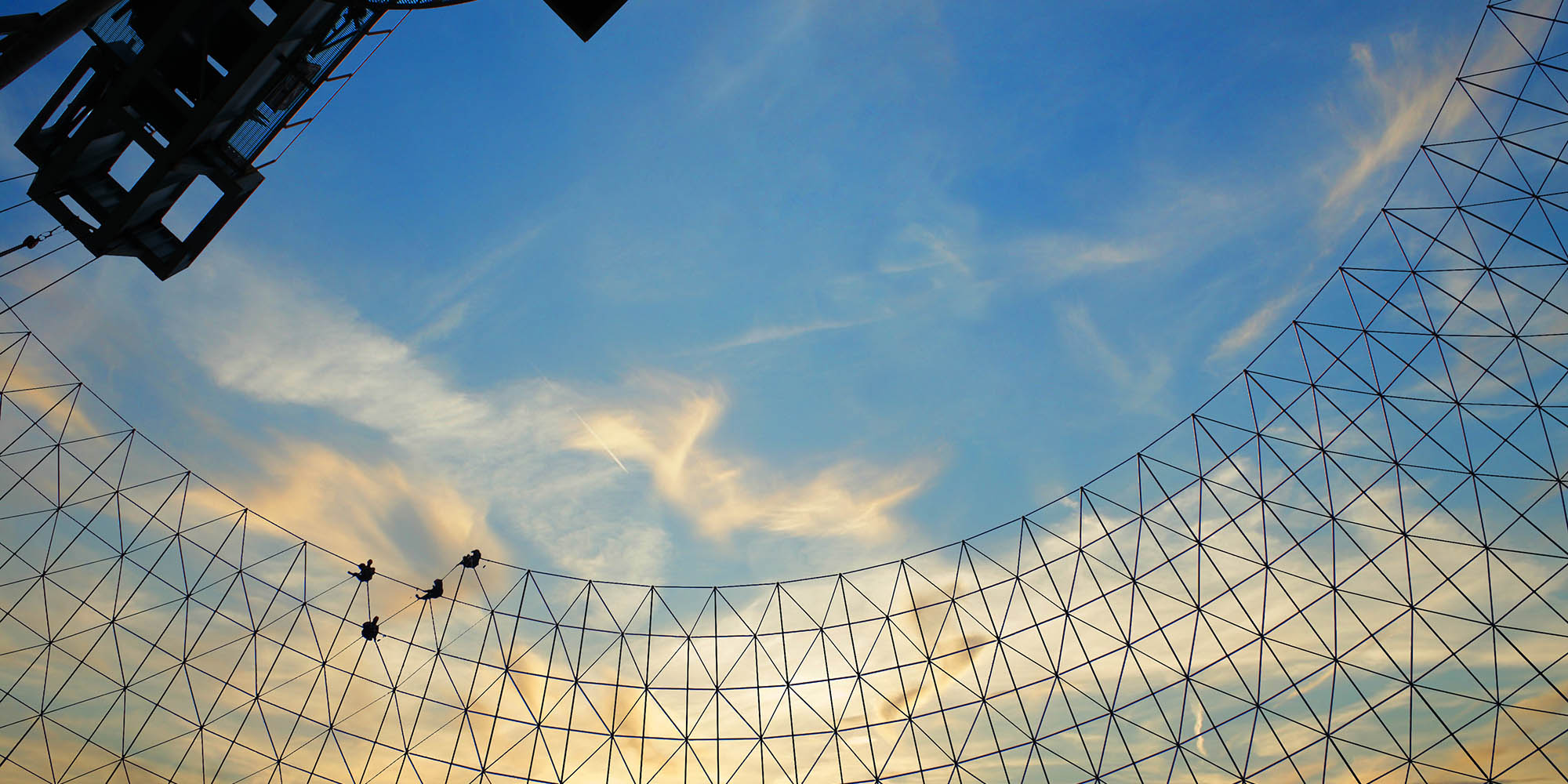 榆树网架加工 , 打磨网架配件每一道工艺